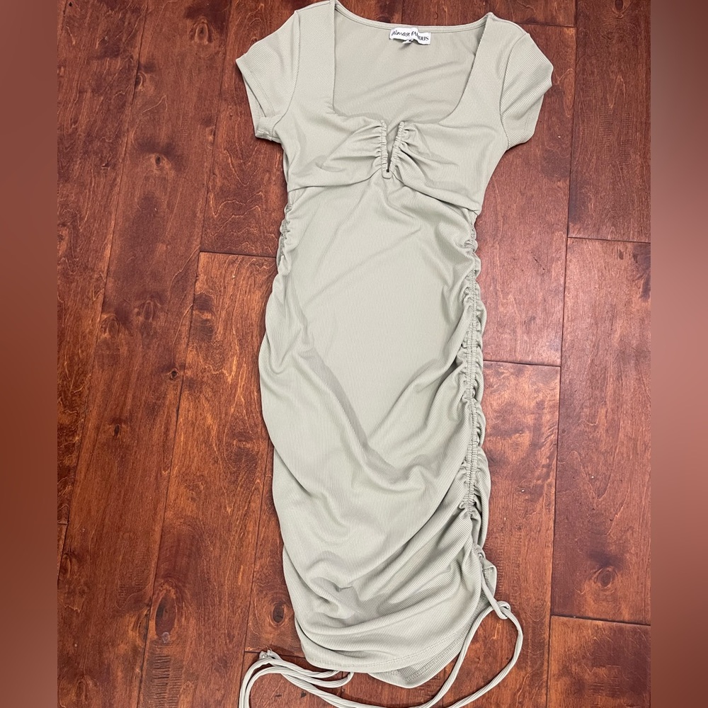 Almost Famous Ruched Bodycon Women’s Dress Size: Medium